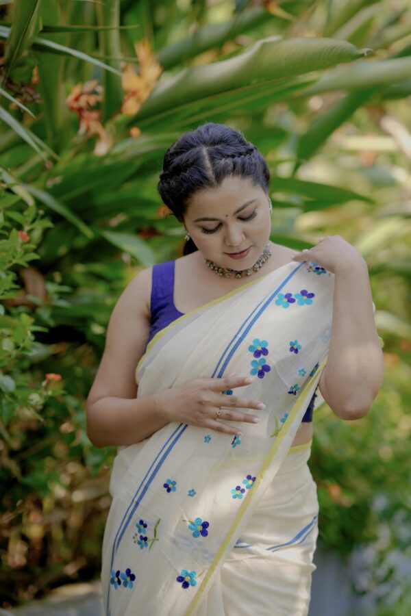 Mul Mul Cotton Saree -ML002 - Image 2