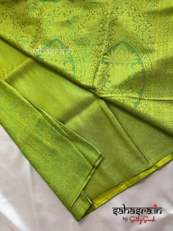 Green Semi Soft Silk Saree (Kubera)-SM12 - Image 2
