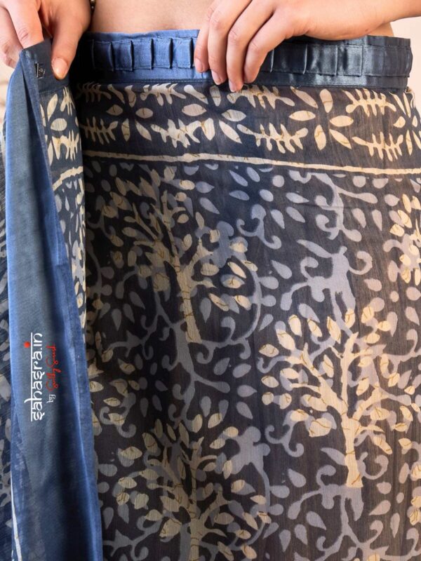 Batik print design Ready to wear Saree-RW26 - Image 2