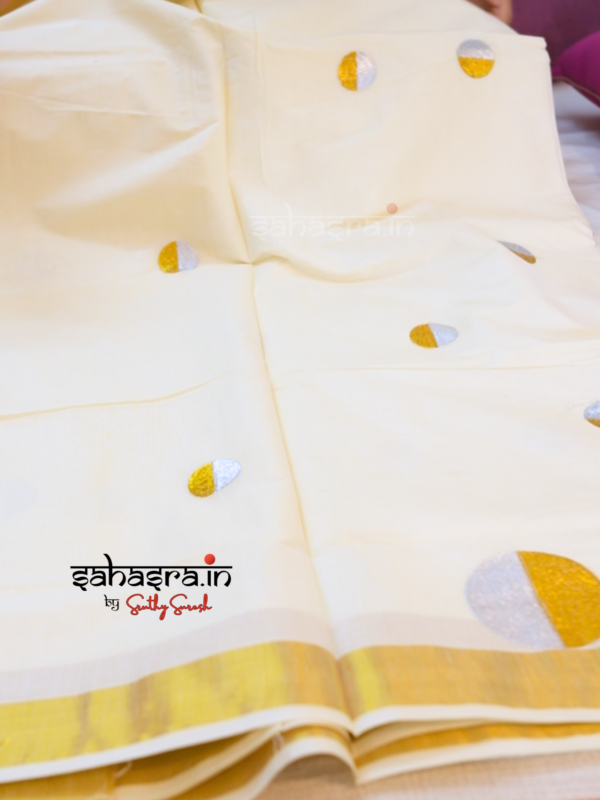 Polka dots -Kerala Cotton Saree (KS002) - Image 4