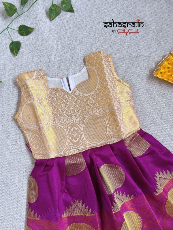 Kids Onam Special Frock-KID4 - Image 4