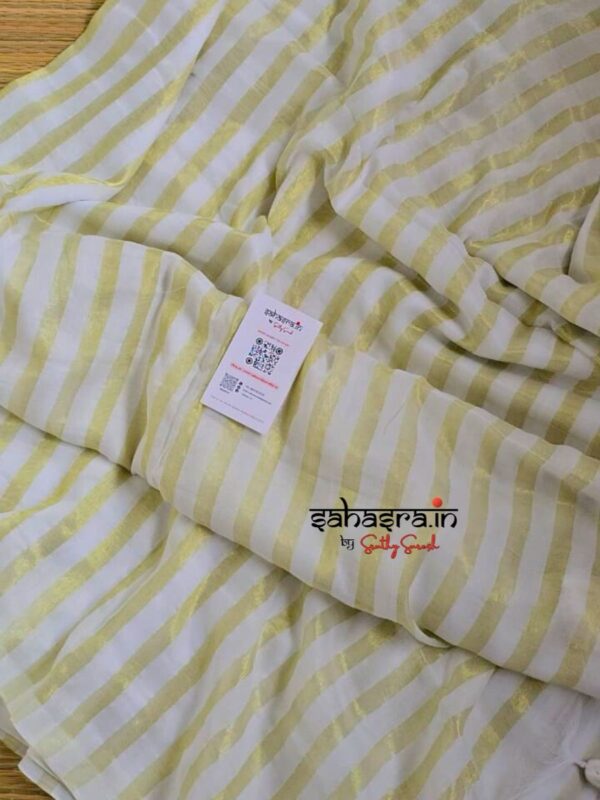 120 Count Mul Cotton Saree 'Golden lines - (Mul05) - Image 2