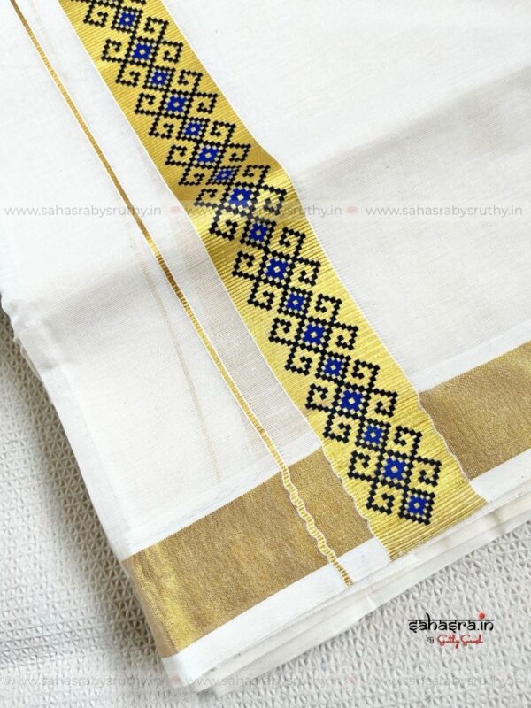 Kerala Kasavu Dhoti/Mundu for Men-DTK21 - Image 3